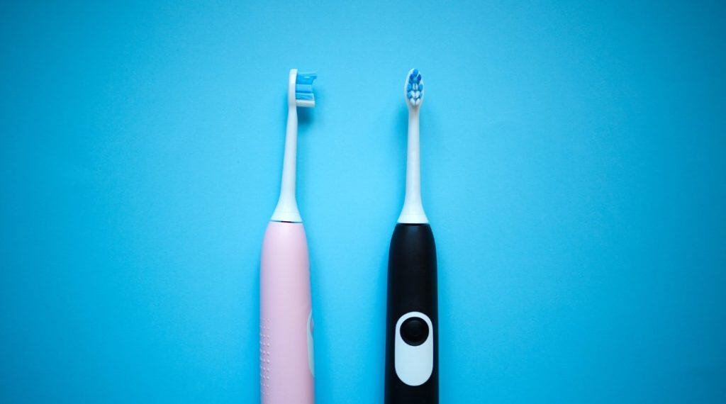 Electric Toothbrush vs Manual Toothbrush